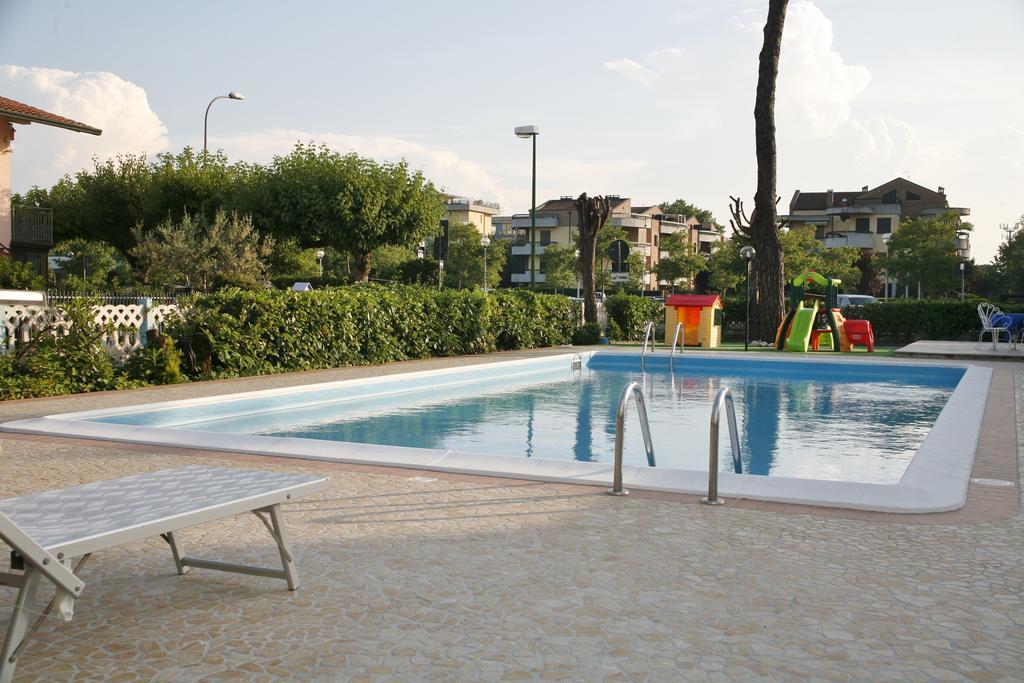 Hotel Primula Azzurra Cervia Exterior photo
