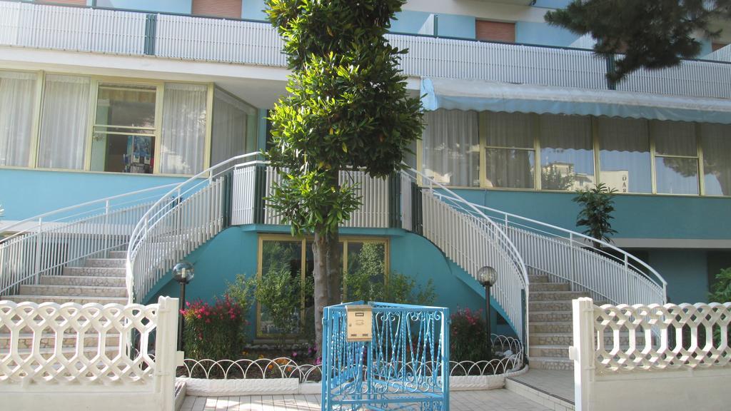 Hotel Primula Azzurra Cervia Exterior photo